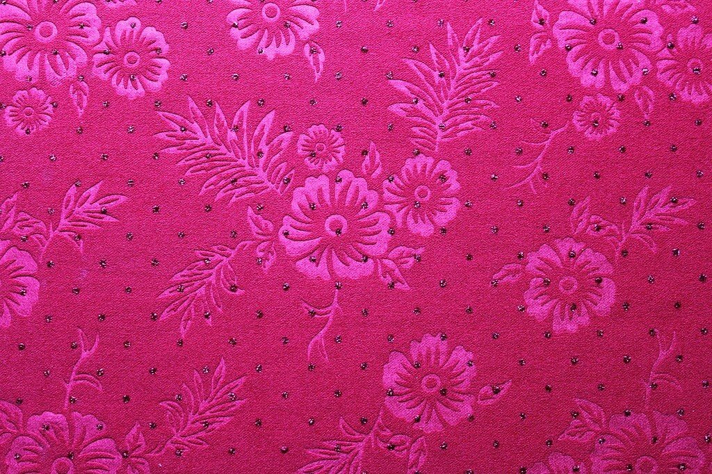SCUBA CREPE EMBOSSED WITH DIAMOND METALLIC #17925 DES #3 COL.5 HOT PINK