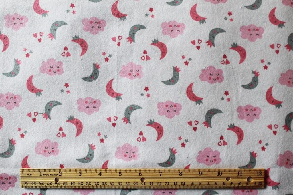 FLANNEL PRINT 17945. DES. 'PINK CLOUDS'