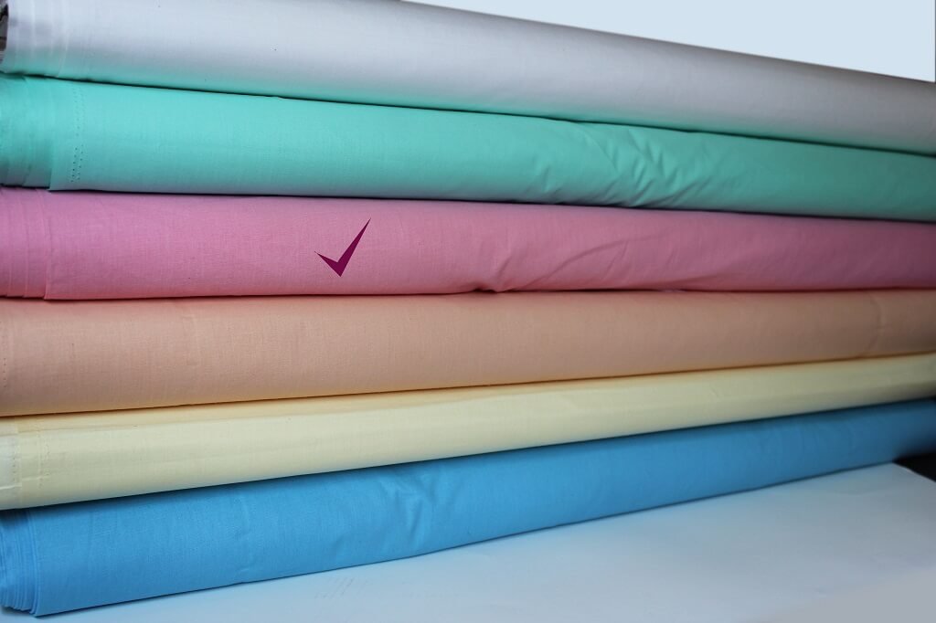 COTTON SHEETING 60'' INCH WIDE. PINK COLOR Set of 6 colored bolts of Cotton fabric
