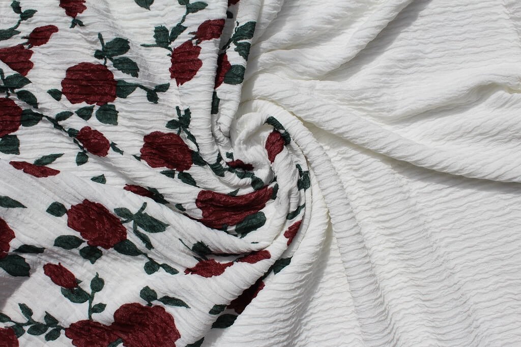 KNIT FUKURO PRINT WITH 3D STRIPED TEXTURE DES.1 COL.1 IVORY