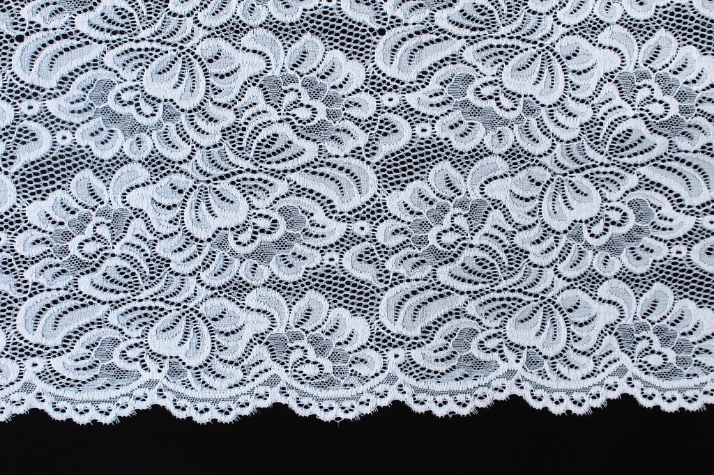 NYLON LACE SPANDEX SNOW WHITE White Lace with scalloped edge