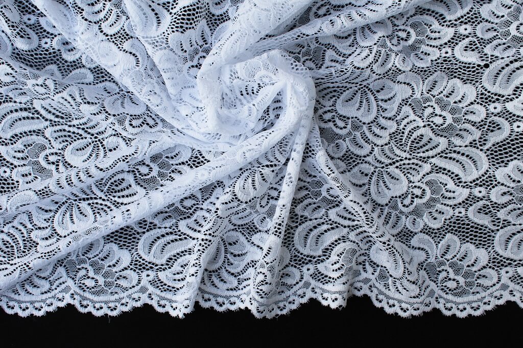 NYLON LACE SPANDEX SNOW WHITE White Lace with scalloped edge